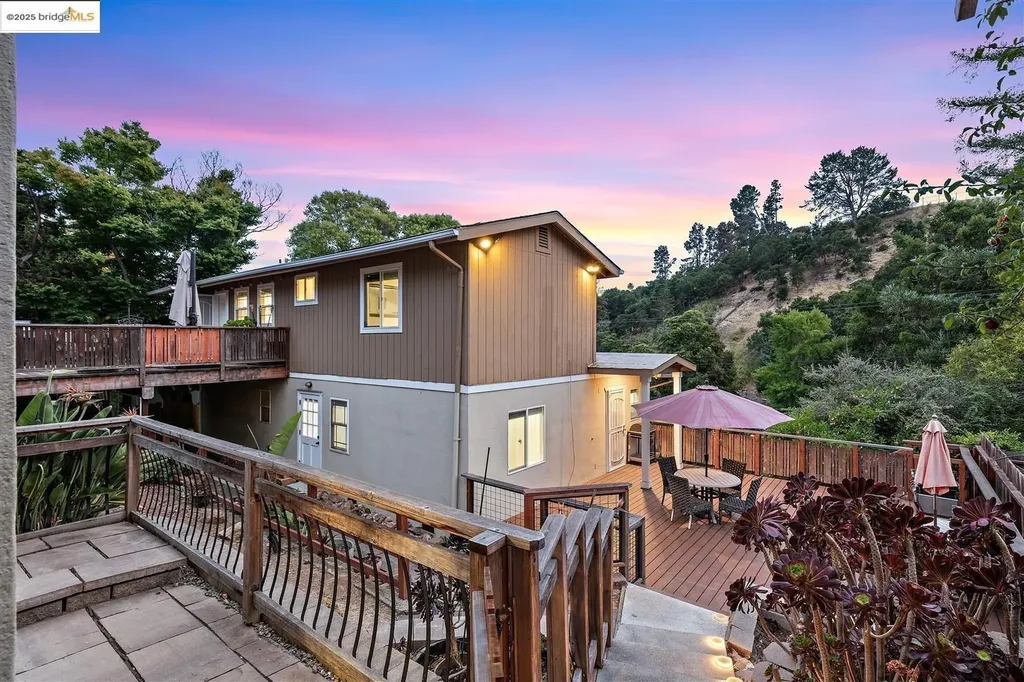 9244 Golf Links Road Oakland CA 94605