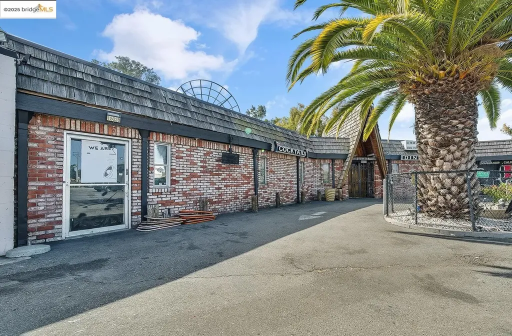 15028 Hesperian Boulevard San Leandro CA 94578