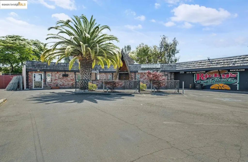 15028 Hesperian Boulevard San Leandro CA 94578