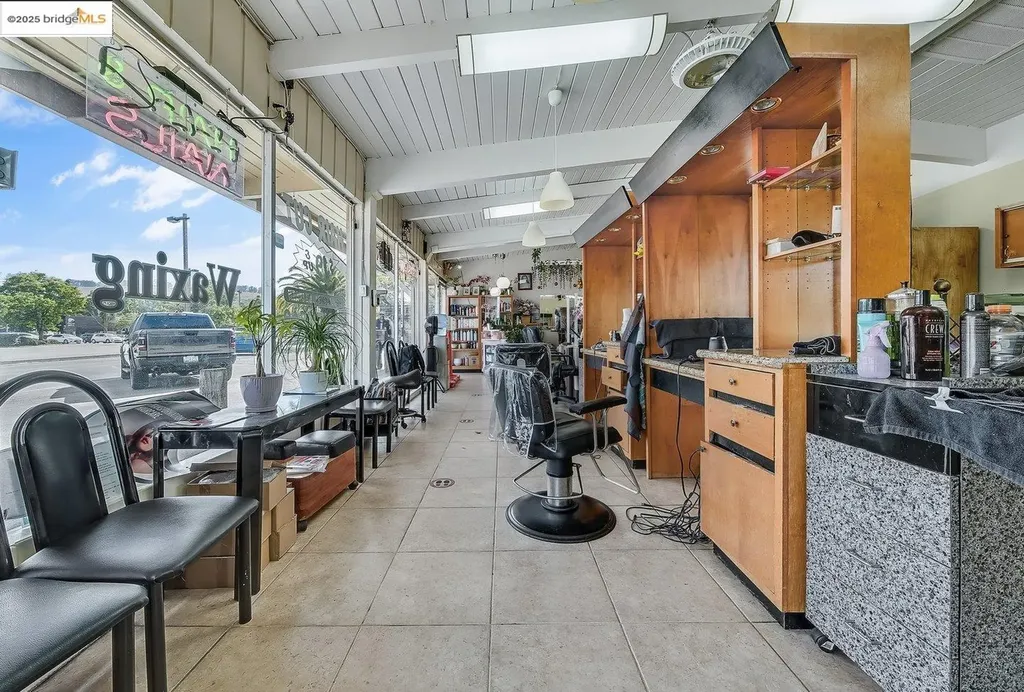 15028 Hesperian Boulevard San Leandro CA 94578