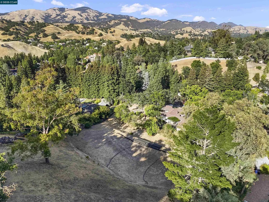221 Dean Road Alamo CA 94507