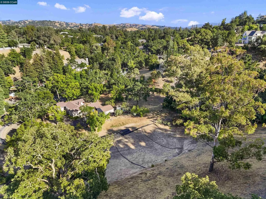 221 Dean Road Alamo CA 94507
