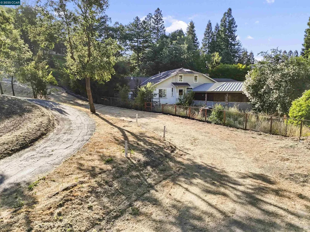221 Dean Road Alamo CA 94507