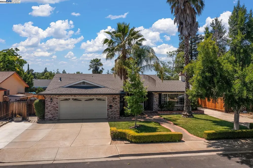 1043 Vienna Street Livermore CA 94550