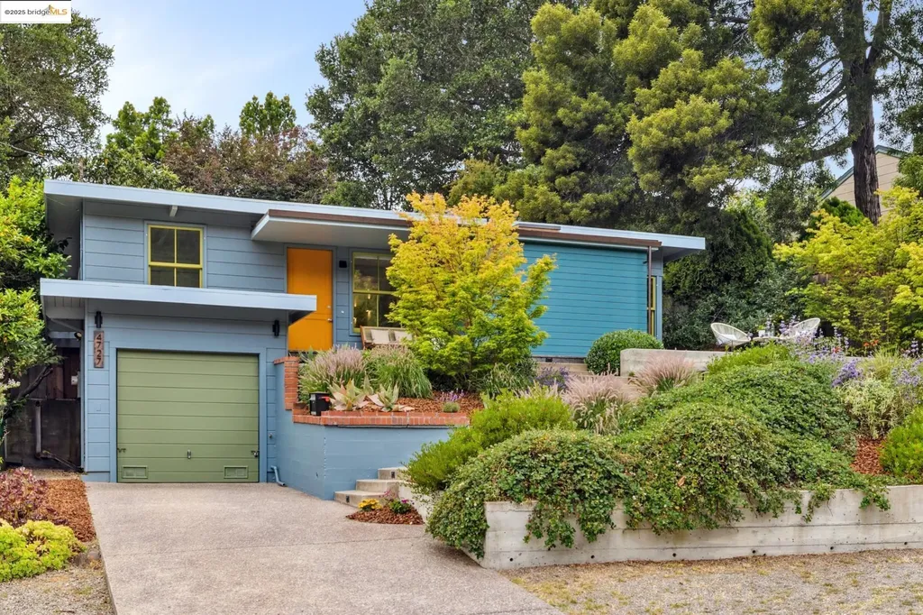 4727 Mountain Boulevard Oakland CA 94619