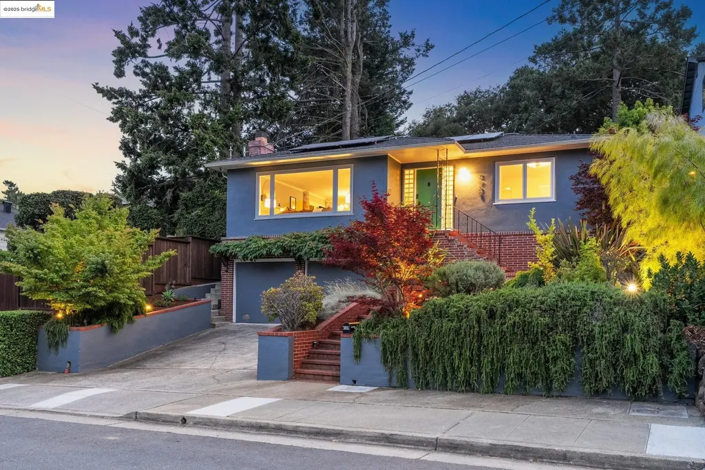3935 Reinhardt Drive Oakland CA 94619