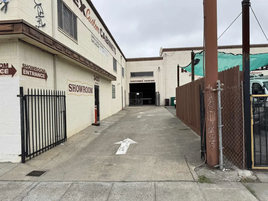 3418 San Leandro Street Oakland CA 94601