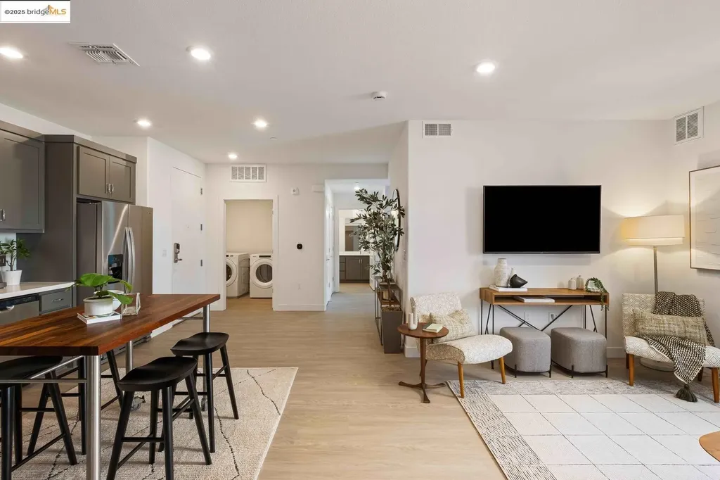 500 Somi Court Hayward CA 94544