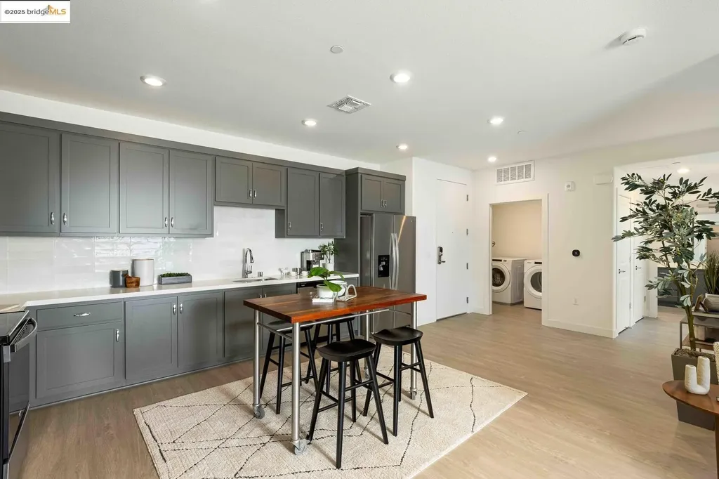 500 Somi Court Hayward CA 94544