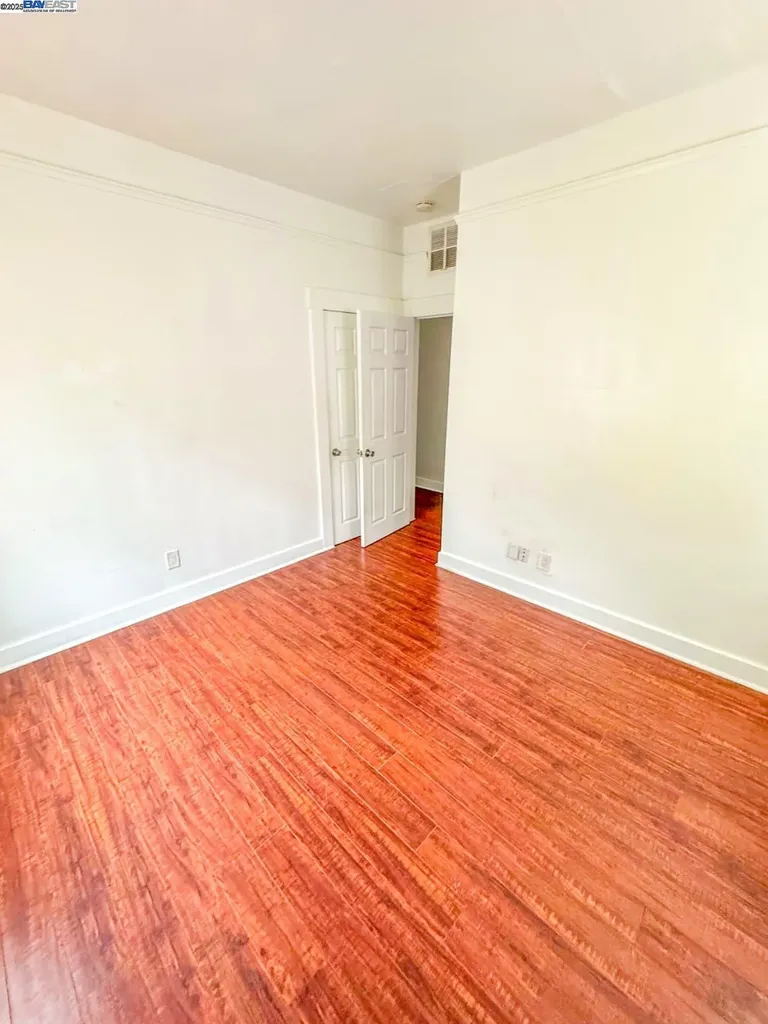 10504 Voltaire Avenue Oakland CA 94603