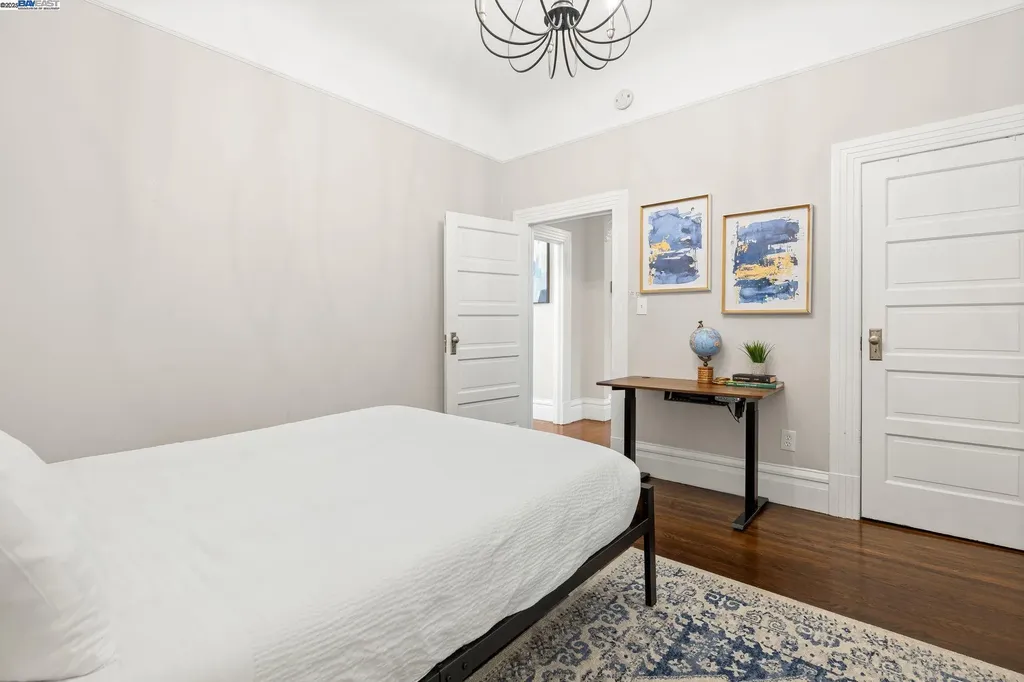 2207 21st Street Oakland CA 94606