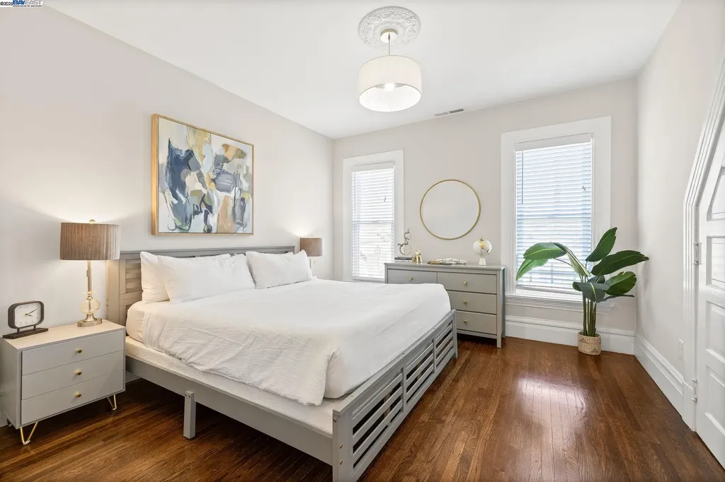 2207 21st Street Oakland CA 94606