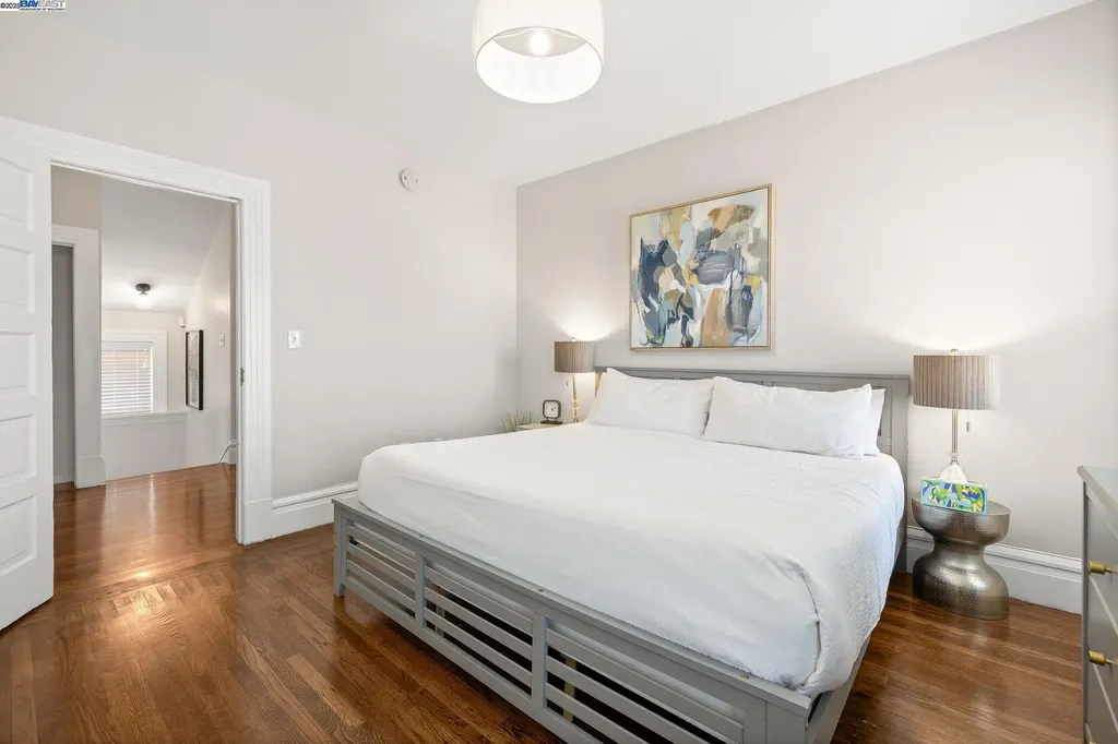 2207 21st Street Oakland CA 94606