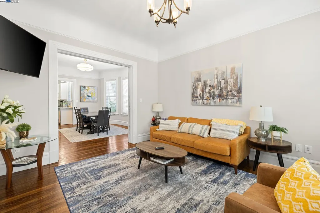 2207 21st Street Oakland CA 94606