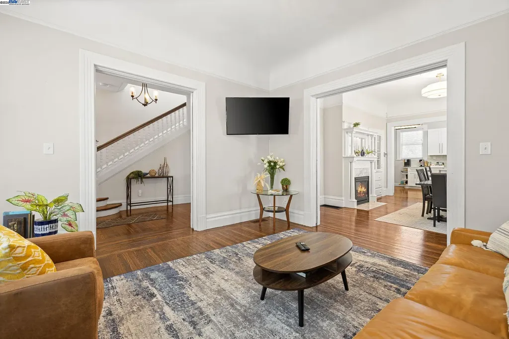 2207 21st Street Oakland CA 94606