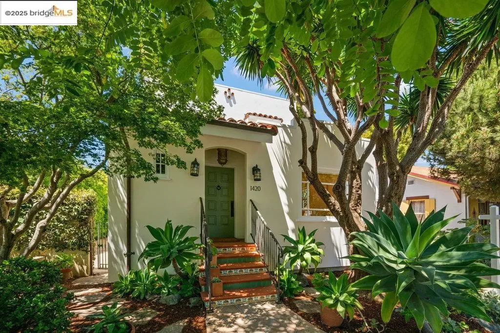 Berkeley CA, 1420 Stannage Avenue