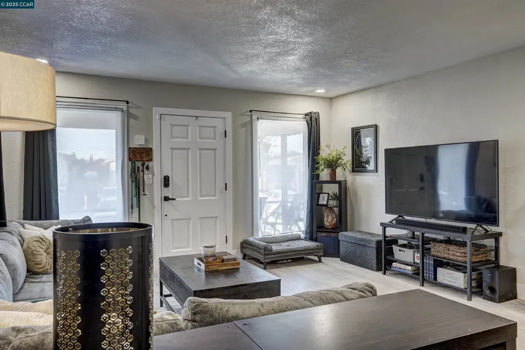 1324 104th Avenue Oakland CA 94603