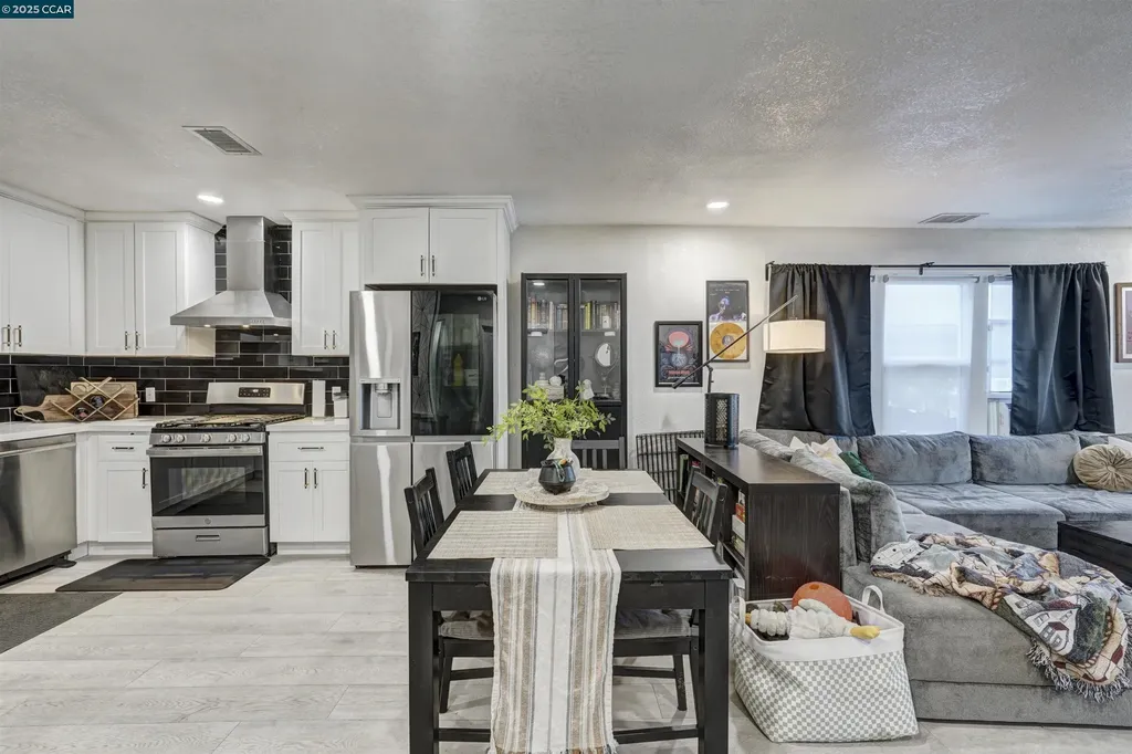 1324 104th Avenue Oakland CA 94603