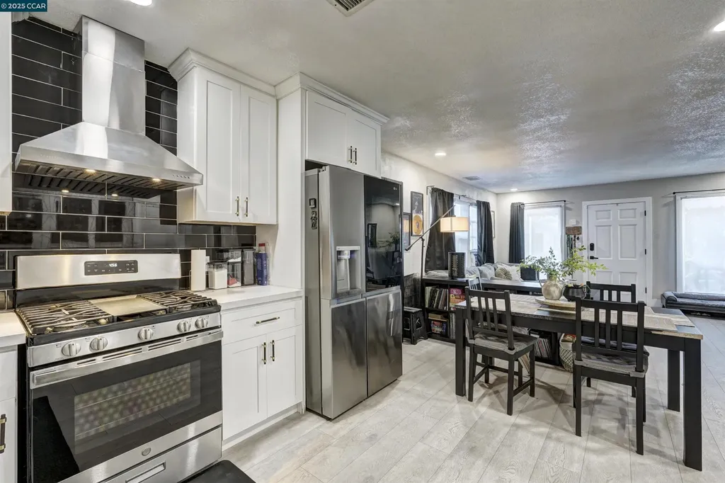 1324 104th Avenue Oakland CA 94603