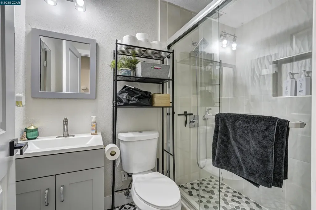 1324 104th Avenue Oakland CA 94603