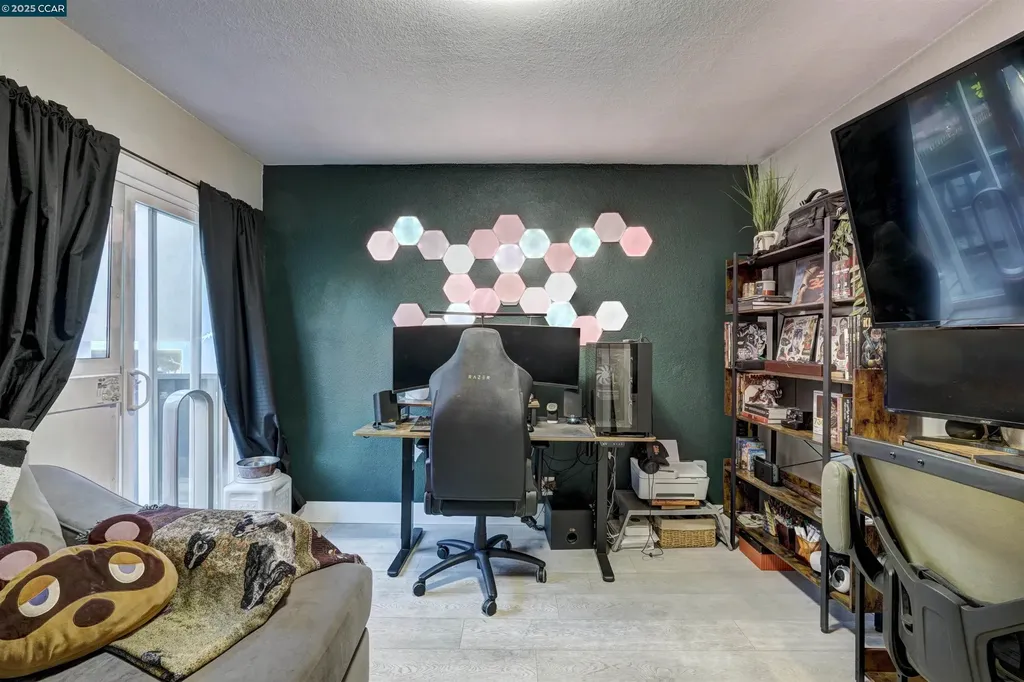 1324 104th Avenue Oakland CA 94603