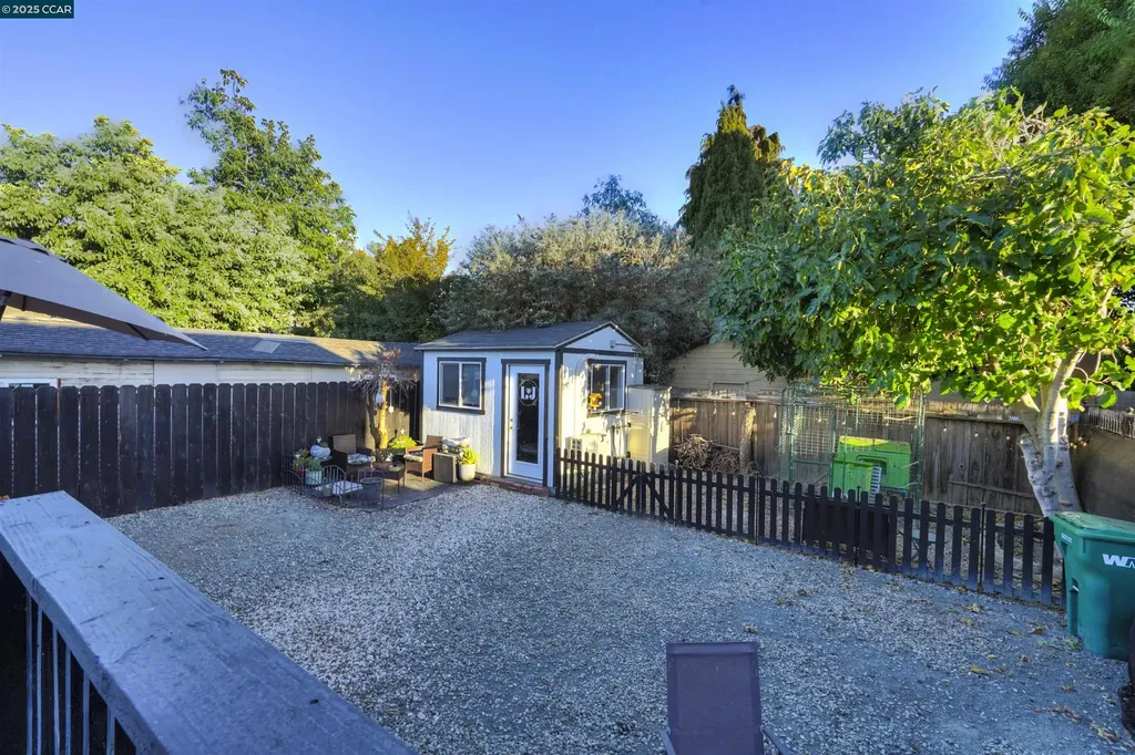 1324 104th Avenue Oakland CA 94603