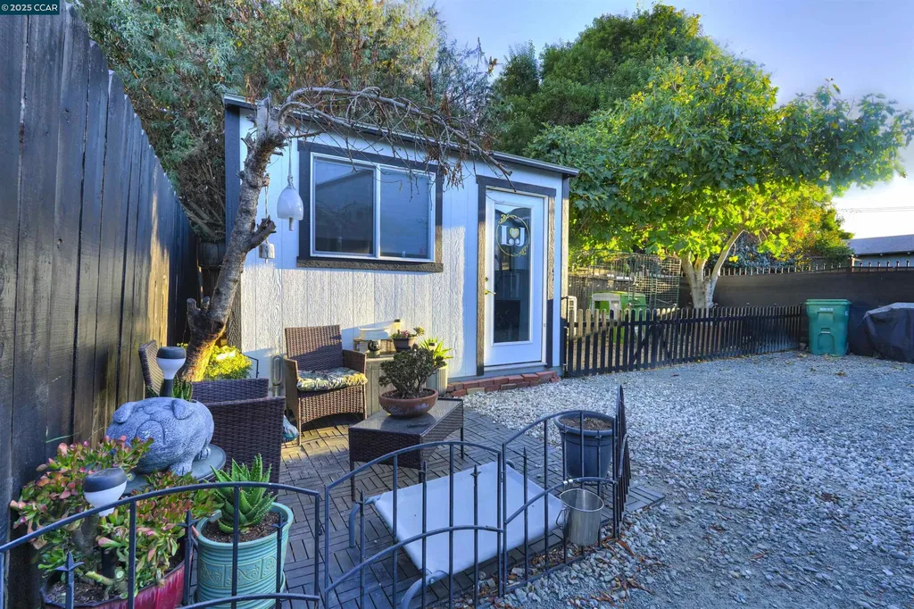 1324 104th Avenue Oakland CA 94603