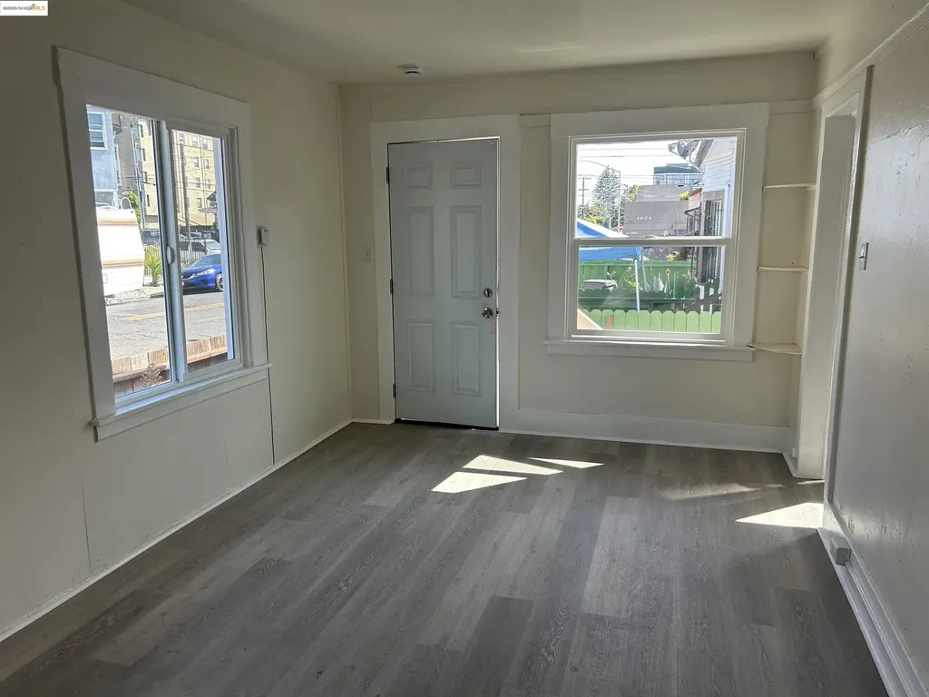 2017 27th Avenue Oakland CA 94601