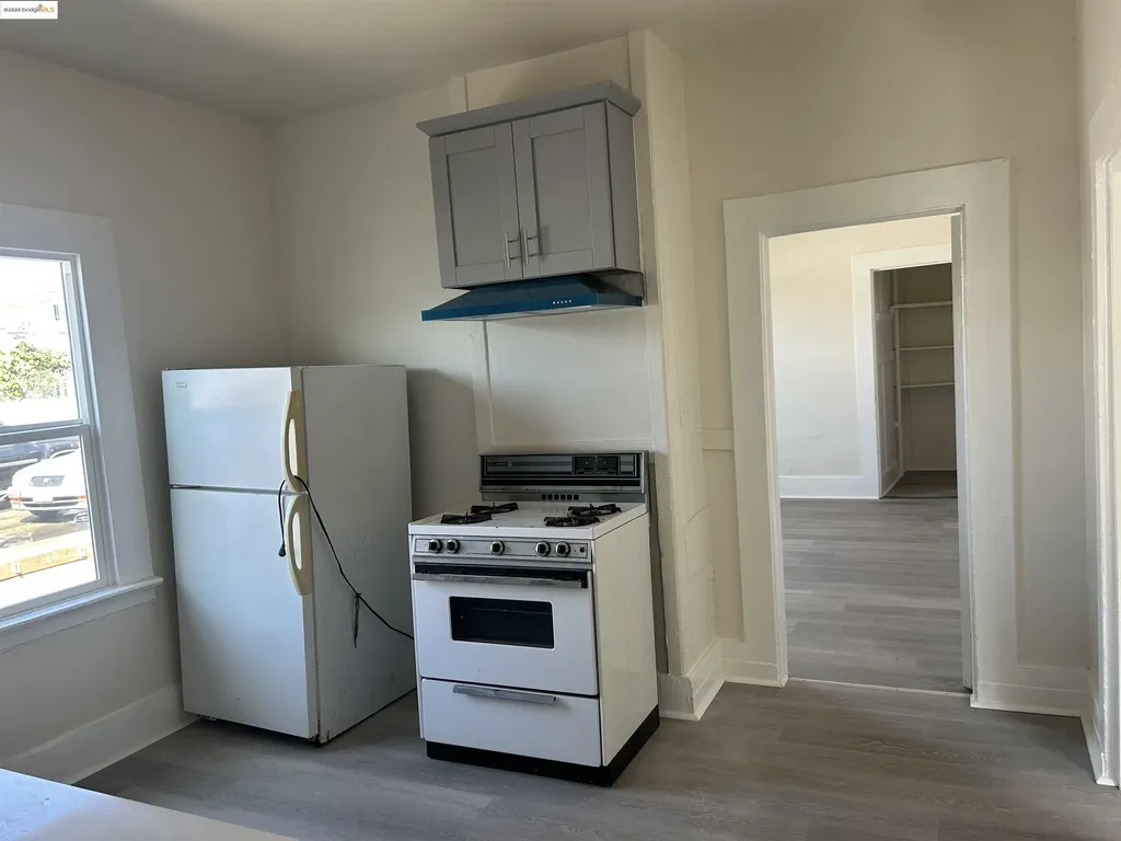 2017 27th Avenue Oakland CA 94601