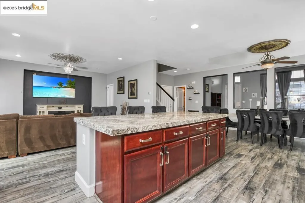 25 Solitude Court Oakley CA 94561