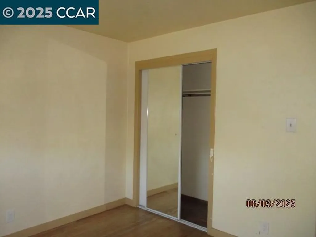 207 Thomas Way Pittsburg CA 94565