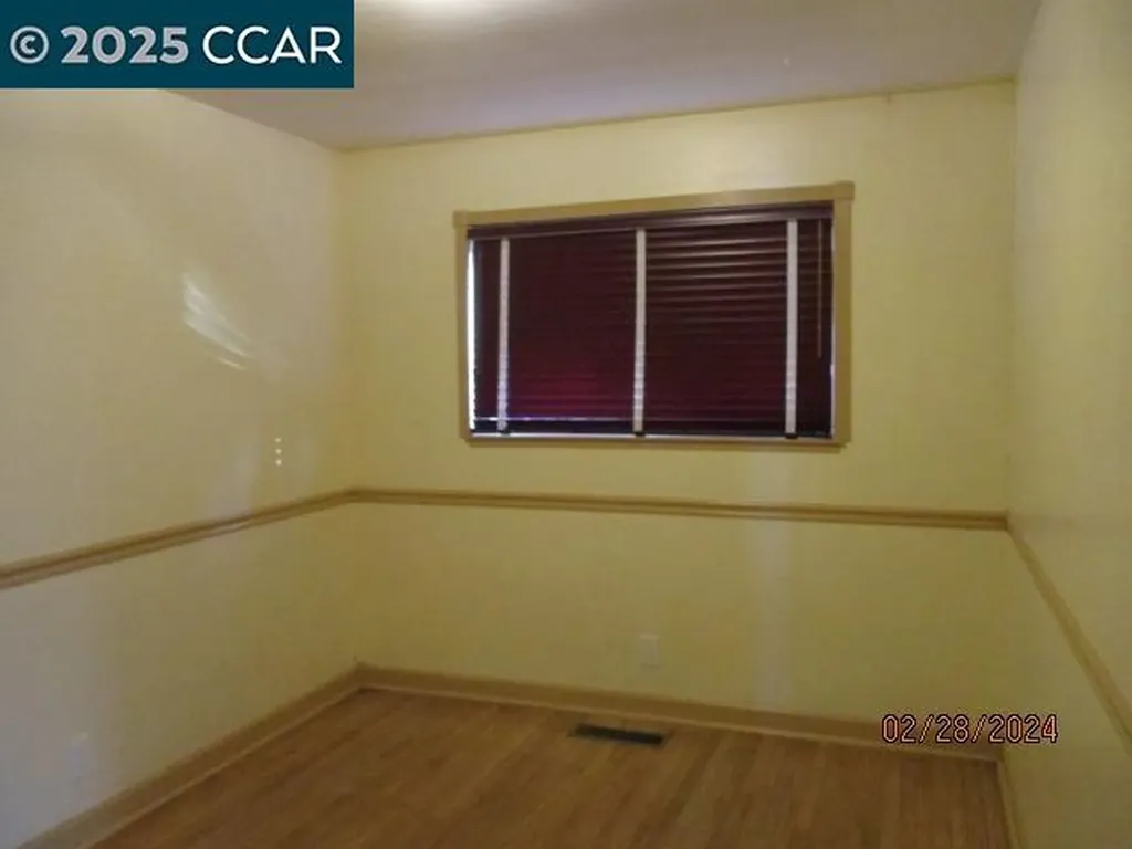 207 Thomas Way Pittsburg CA 94565