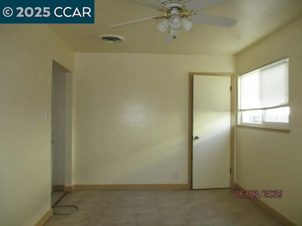 207 Thomas Way Pittsburg CA 94565