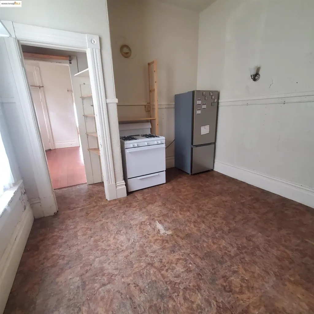1737 13th Avenue Oakland CA 94606