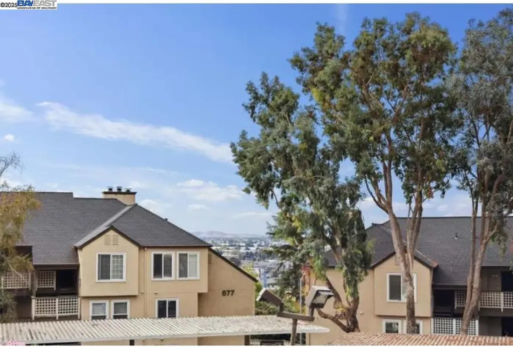 680 Dartmore Lane Hayward CA 94544