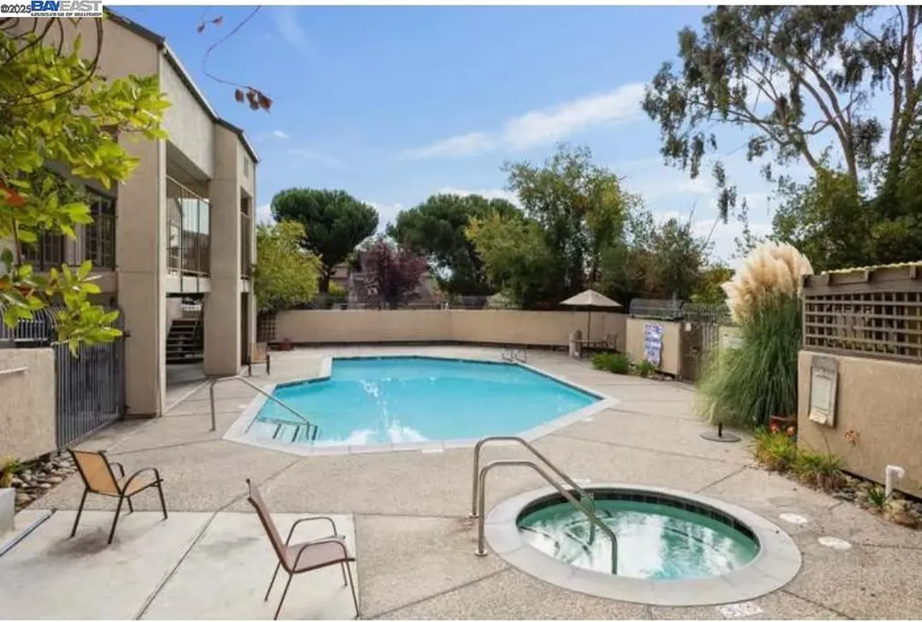 680 Dartmore Lane Hayward CA 94544