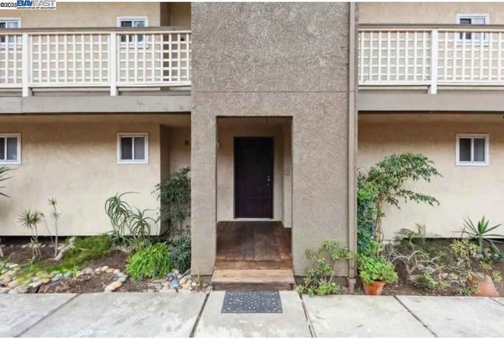 680 Dartmore Lane Hayward CA 94544