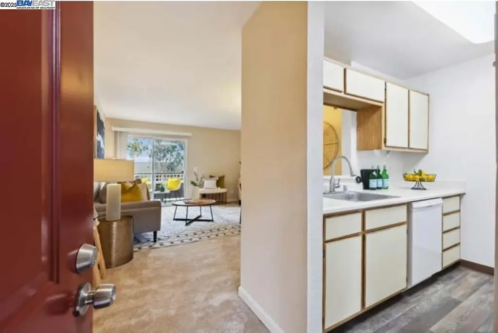 680 Dartmore Lane Hayward CA 94544