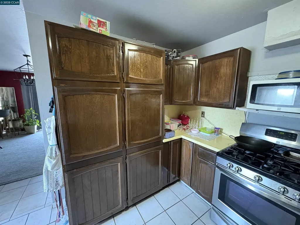 9501 Castlewood Street Oakland CA 94603