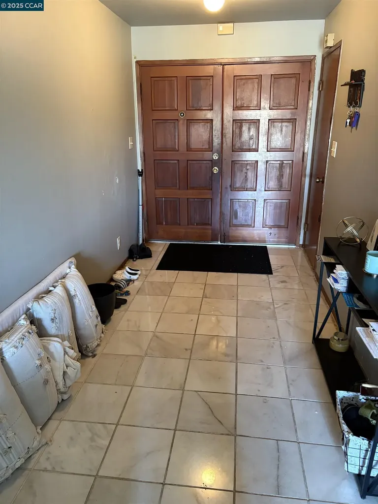 9501 Castlewood Street Oakland CA 94603