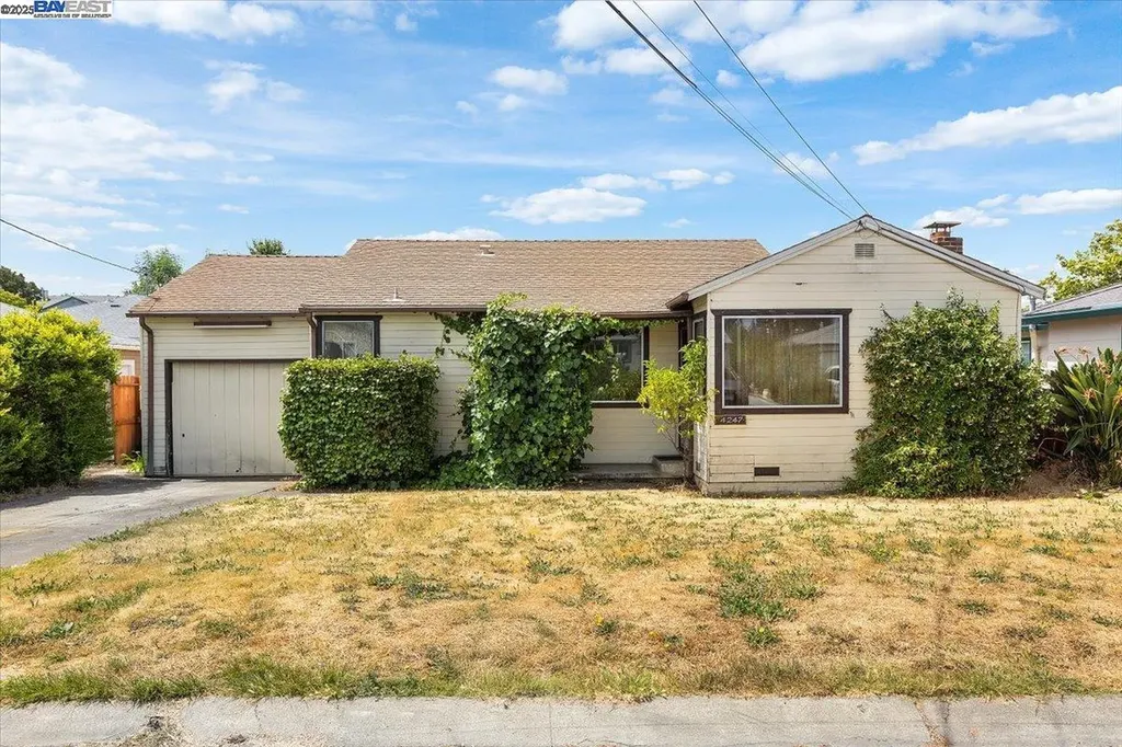4247 Gem Avenue Castro Valley CA 94546