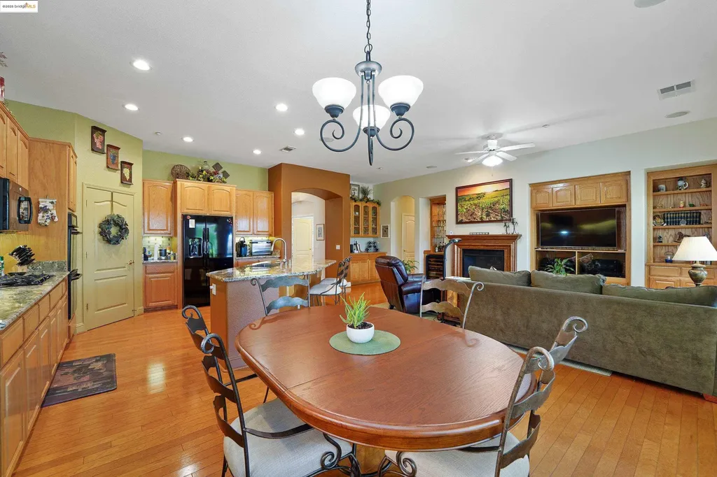 910 Suntan Lane Brentwood CA 94513