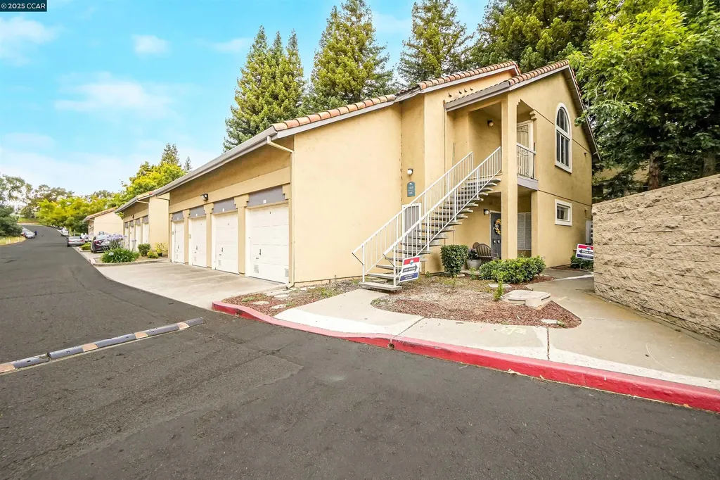 1407 Forest Run Hercules CA 94547