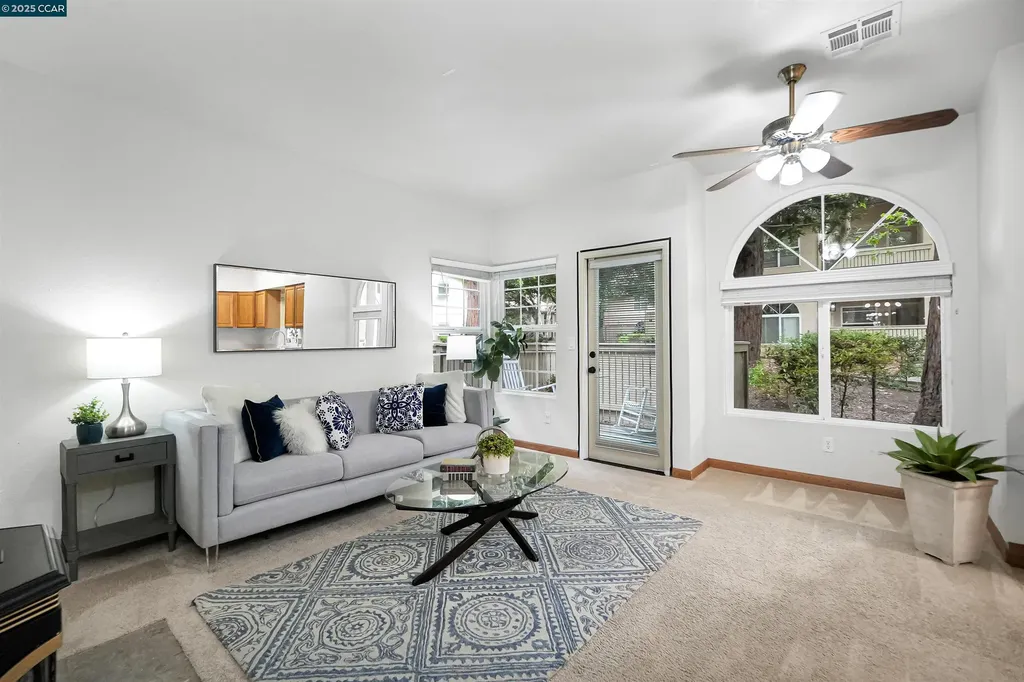 1407 Forest Run Hercules CA 94547
