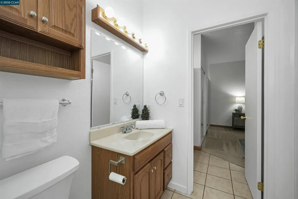 1407 Forest Run Hercules CA 94547