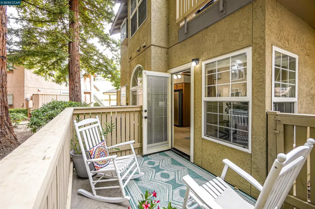 1407 Forest Run Hercules CA 94547