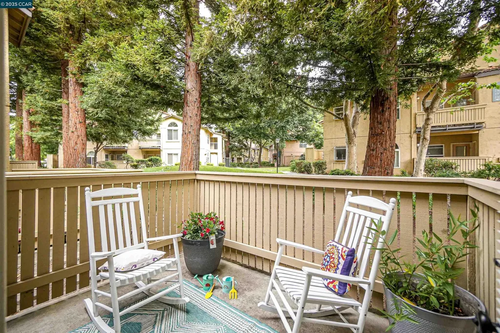 1407 Forest Run Hercules CA 94547