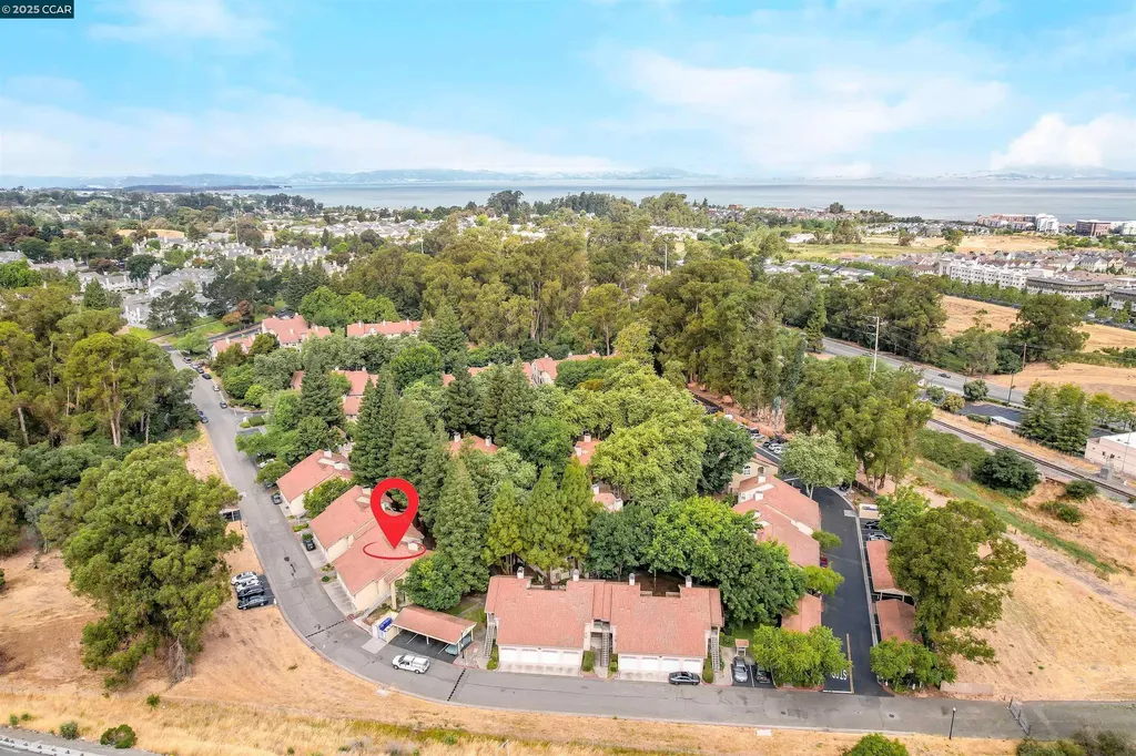 1407 Forest Run Hercules CA 94547