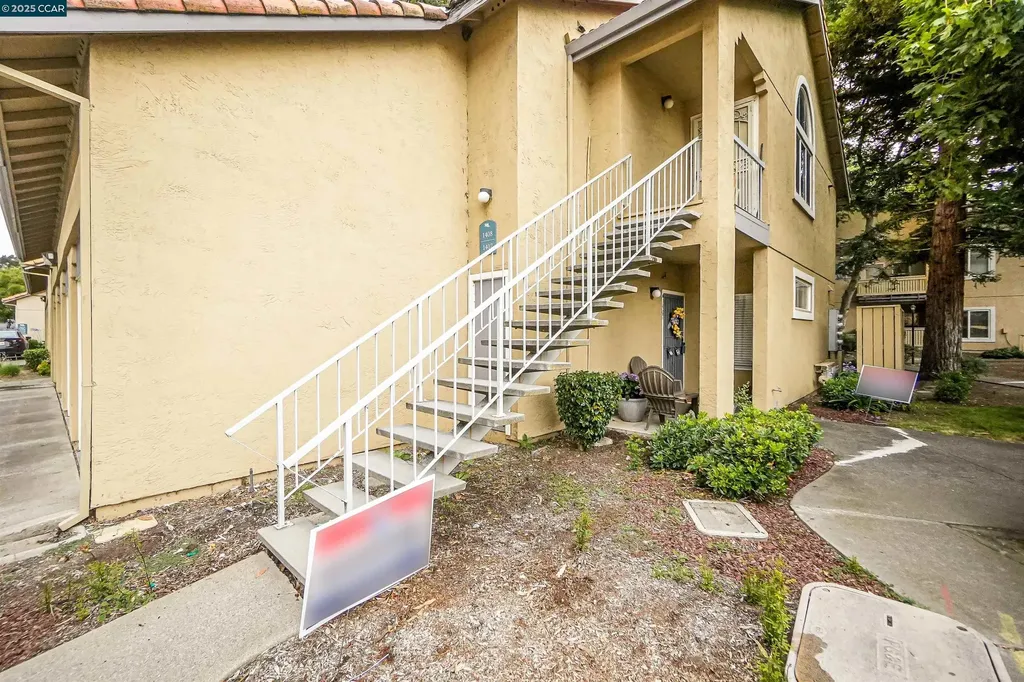1407 Forest Run Hercules CA 94547