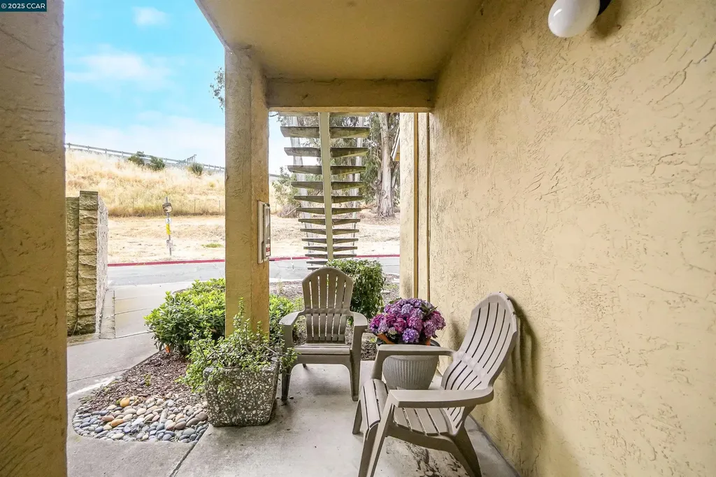 1407 Forest Run Hercules CA 94547